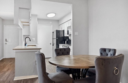 Coronado Hills Apartment | Beautiful 2BD/2BA in University Hills 5428