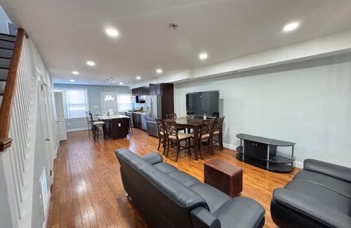 Fort Totten House | Beautiful 3BR Updated House DC - Private Parking