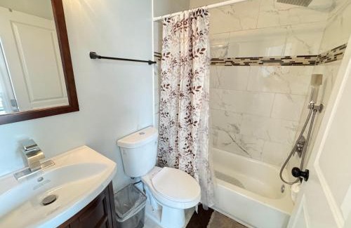Fort Totten House | Beautiful 3BR Updated House DC - Private Parking