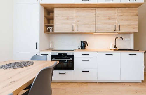 Loucna Pod Klinovcem Apartment | Beautiful apartment for 6 guests with WIFI, TV and balcony