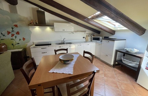 Montechiaro dʼAsti Apartment | Beautiful apartment for 2 guests with WIFI, A/C, TV, patio and pets allowed