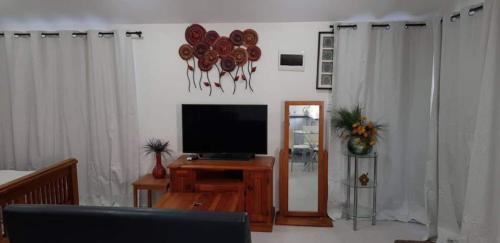 East Tamaki Apartment | Beautiful and Bright Studio Apartment Botany Downs