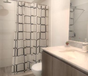 Petit Jean Ocharan Apartment | Beautiful and quiet aparment, near to Larcomar, cliff, Kennedy Park