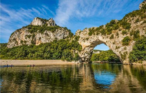 Vallon-Pont-d'Arc Apartment | Beautiful Apartment In Vallon Pont Darc