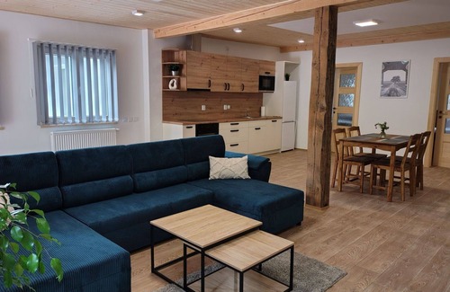 Desna Apartment | Beautiful apartment for 4 people with pool, WIFI, TV and patio