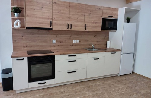 Desna Apartment | Beautiful apartment for 4 people with pool, WIFI, TV and patio