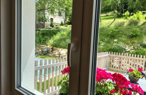 Desna Apartment | Beautiful apartment for 4 people with pool, WIFI, TV and patio