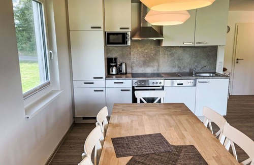 Hechthausen House | Beautiful apartment in villa for 8 guests with WIFI, pool, TV, terrace and pets allowed