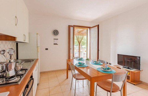 Specchiolla Apartment | Beautiful apartment with WIFI, A/C, TV, patio, pets allowed and panoramic view, close to Ostuni