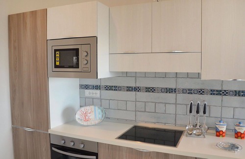 Terracina Apartment | Beautiful apartment for 8 people with WIFI, pool, A/C, TV, balcony and pets allowed