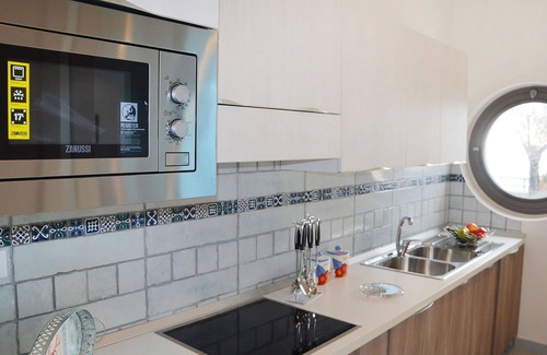 Terracina Apartment | Beautiful apartment for 8 people with WIFI, pool, A/C, TV, balcony and pets allowed