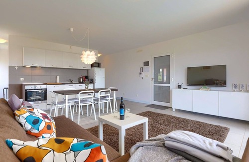 Zambratija Apartment | Beautiful apartment for 4 people with A/C, WIFI, pool, TV and terrace