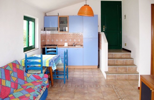 Tanaunella Apartment | Beautiful apartment for 4 guests with TV, terrace and parking