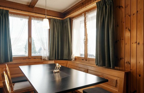 Amden Apartment | Beautiful apartment for 4 people with WIFI, balcony, pets allowed and parking