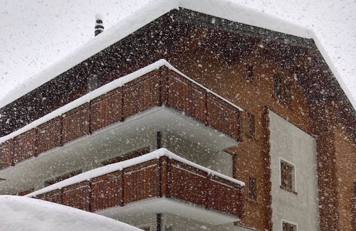 Saas-Fee Apartment | Beautiful apartment for 2 guests with WIFI, TV and balcony