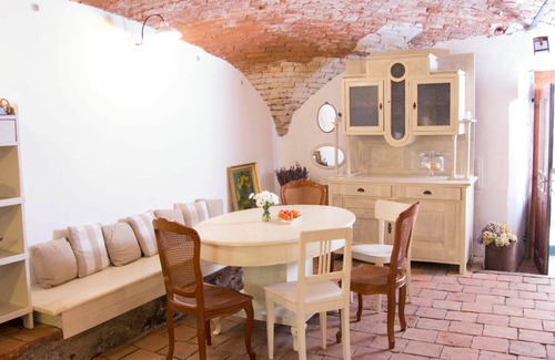 Lukavice Apartment | Beautiful apartment for 4 guests with WIFI, pool and patio