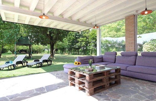 Silea House | Beautiful apartment in villa for 4 guests with A/C, pool, WIFI and patio