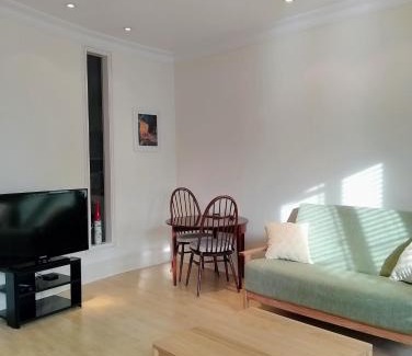 Mortlake Apartment | Beautiful apartment London Free Underground Parking