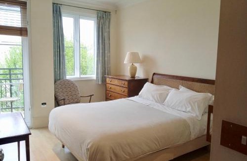 Mortlake Apartment | Beautiful apartment London Free Underground Parking
