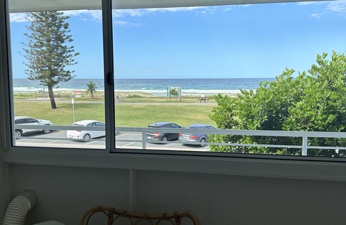 Miami Apartment | Beautiful Beachfront 2 Bedroom in Nalu Resort