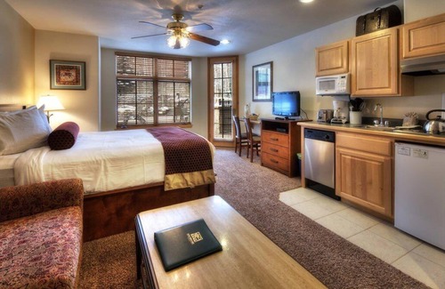 Four O'Clock Resort | Beautiful Breckenridge Colorado - Grand Timber Lodge 2 Bed 2 Bath