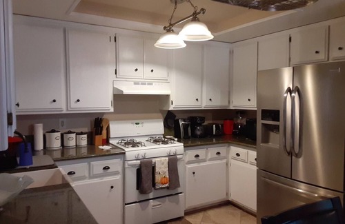 Crestline Cabin | Beautiful cabin 2 story with 2 decks, near Lake Gregory, Lake Arrowhead.