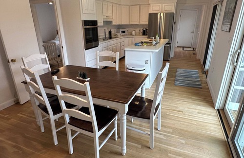 Chilmark House | Beautiful Chilmark beach house. Great screen porch. Fun house. Pet friendly.