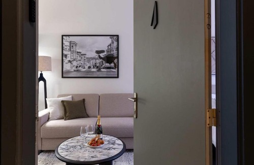 South Antwerp Apartment | Beautiful city suite