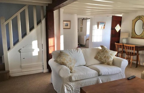 Colyton House | Beautiful cottage in stunning setting