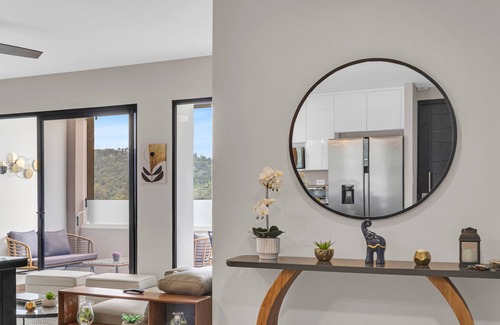 Santa Tecla Apartment | Beautiful, cozy, upscale APT next to Las Ramblas