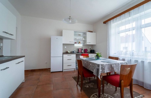 Kolin 2 House | Beautiful private villa for 5 guests with WIFI, TV, terrace and pets allowed