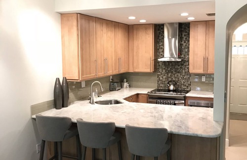 Central Naples Condo | Beautiful gated condo 10 minutes from the Beach