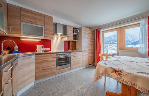 Niedernsill Apartment | Beautiful holiday apartment in Niedernsill