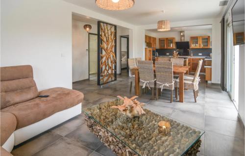 Le Grau-dʼAgde House | Beautiful Home In Agde
