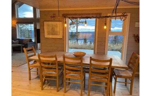 Nord-Aurdal House | Beautiful Home In Aurdal With Kitchen