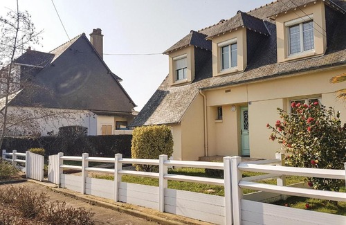 Cancale House | Beautiful home in Cancale with 4 Bedrooms and WiFi