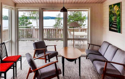 Dals Langed House | Beautiful Home In Dalslånged With Wifi