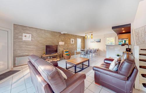 Kerherou House | Beautiful Home In Moëlan-Sur-Mer