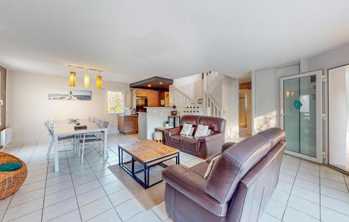 Kerherou House | Beautiful Home In Moëlan-Sur-Mer