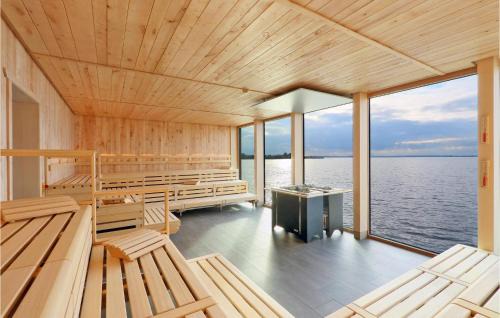 Lembruch House | Beautiful Home In Lembruchdümmer See
