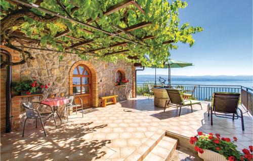 Lovran House | Beautiful Home In Lovran With Kitchen