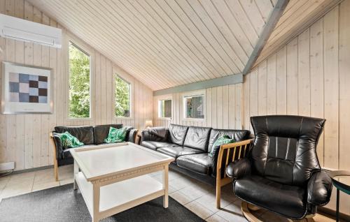 Jegum House | Beautiful Home In Oksbøl With Sauna