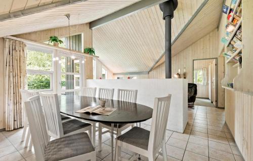 Jegum House | Beautiful Home In Oksbøl With Sauna