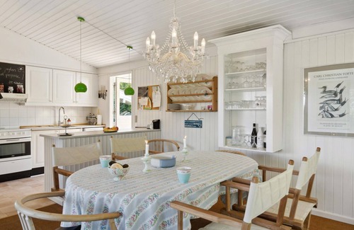 Sejero House | Beautiful home in Sejerø with kitchen