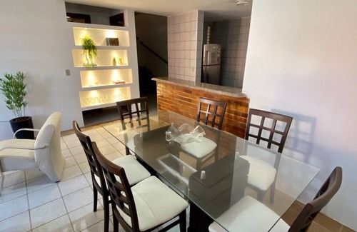 Porto das Dunas House | Beautiful House - 4 suites, with pool, field, barbecue, in the fenced