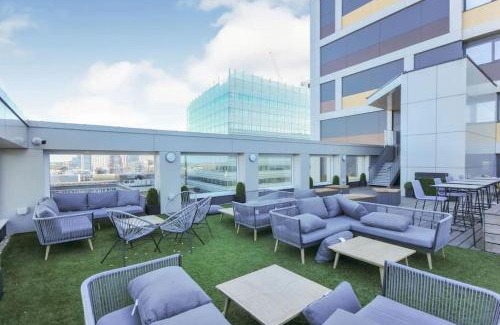 Fairfield Apartment | Beautiful Modern Central Croydon Apartment