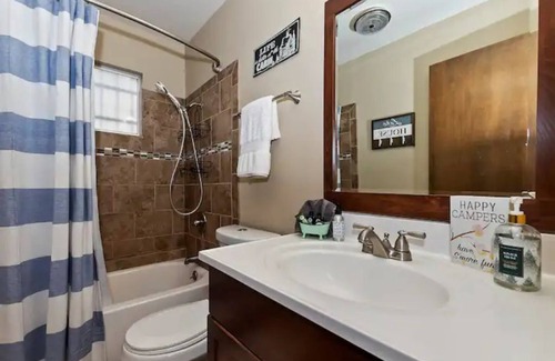 Crestline Cabin | Beautiful open cabin with mountain views and just 2 minutes from Lake Gregory