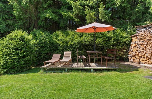 Karlovy Dvory House | Beautiful private villa for 5 people with WIFI, TV, balcony, pets allowed and panoramic view
