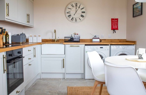 Staffin House | Beautiful private villa for 2 people with WIFI and TV