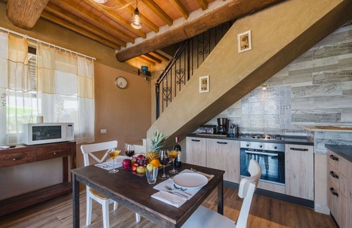 Castelvecchio House | Beautiful private villa with A/C, WIFI, private pool, hot tub, TV, terrace and pets allowed